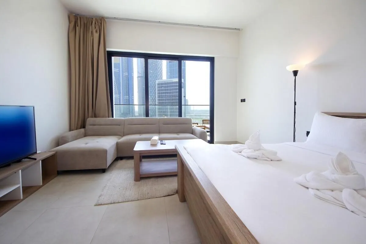 Modern Studio Stay In Business Bay Near Dubai Mall