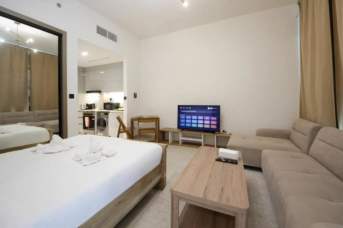 Modern Studio Stay In Business Bay Near Dubai Mall Апартаменты